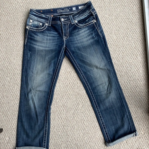 Miss Me cuffed Capri sz29 gently worn smoke free - Picture 3 of 4
